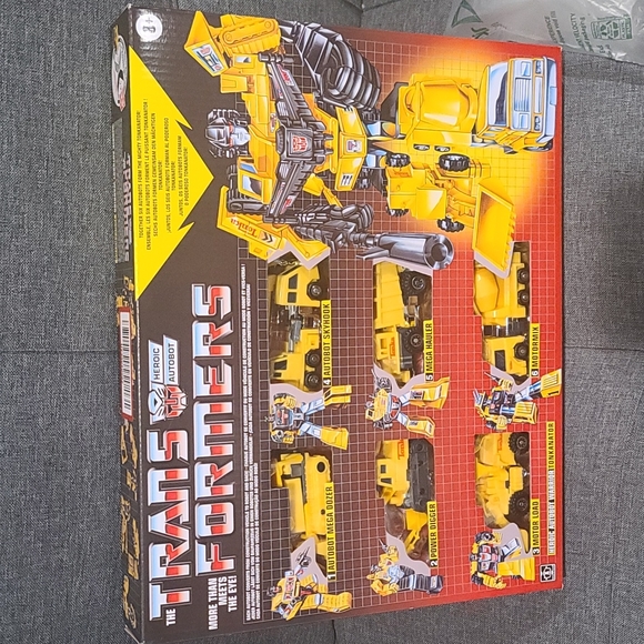 Transformers/Tonka collaboration "Tonkanator" new - Picture 1 of 3